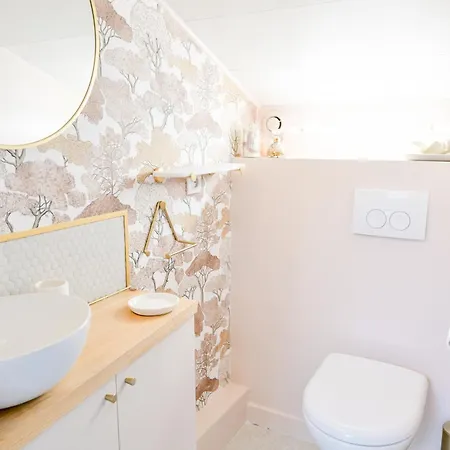 2 Bd Chic Loft With Historic Charm And Modern Amenities Lejlighed
