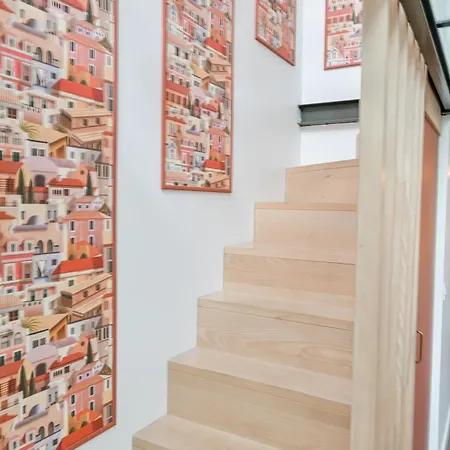 2 Bd Chic Loft With Historic Charm And Modern Amenities * Paris