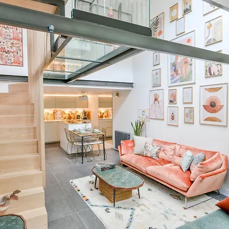 Lejlighed 2 Bd Chic Loft With Historic Charm And Modern Amenities Paris