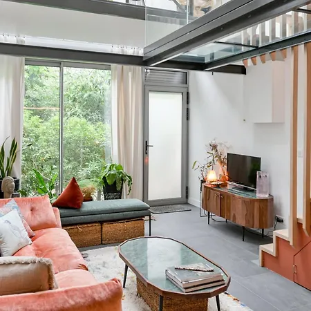 Lejlighed 2 Bd Chic Loft With Historic Charm And Modern Amenities Paris